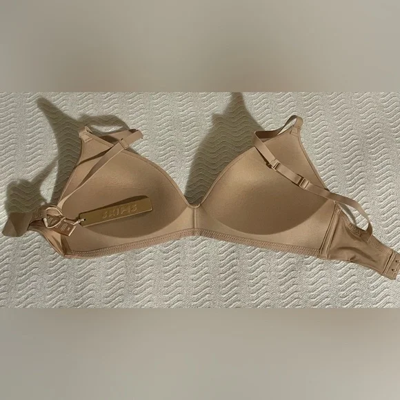 SKIMS- Wireless Form New & Improved T-Shirt Demi Bra - Picture 4 of 14